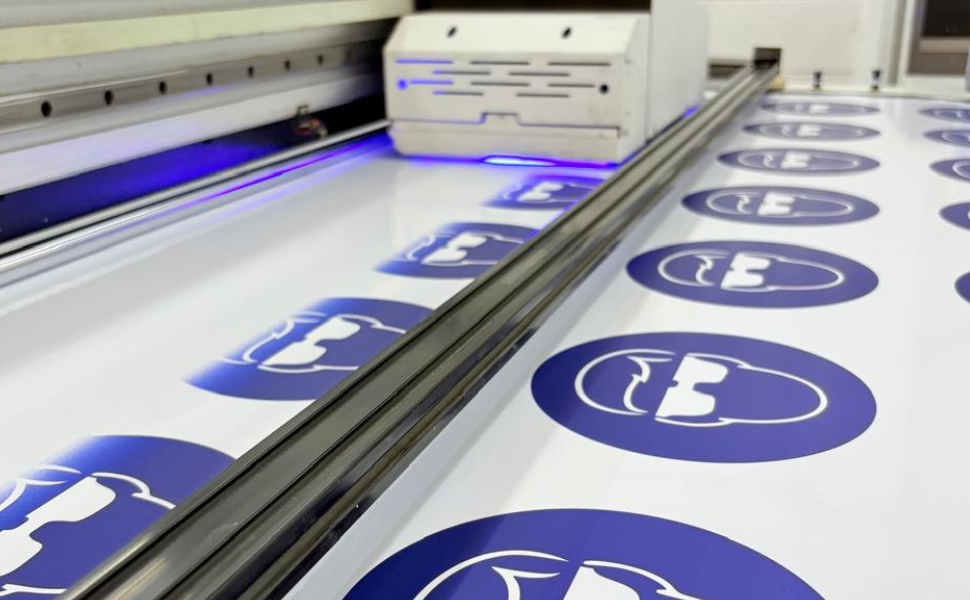 Señalización de piso: ciencia para cuidar vidas en tu planta